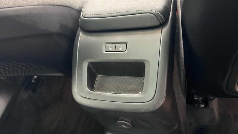 Volvo XC60 2.0 T8 [455] RC PHEV Ultimate Dark 5dr AWD Gtron Estate